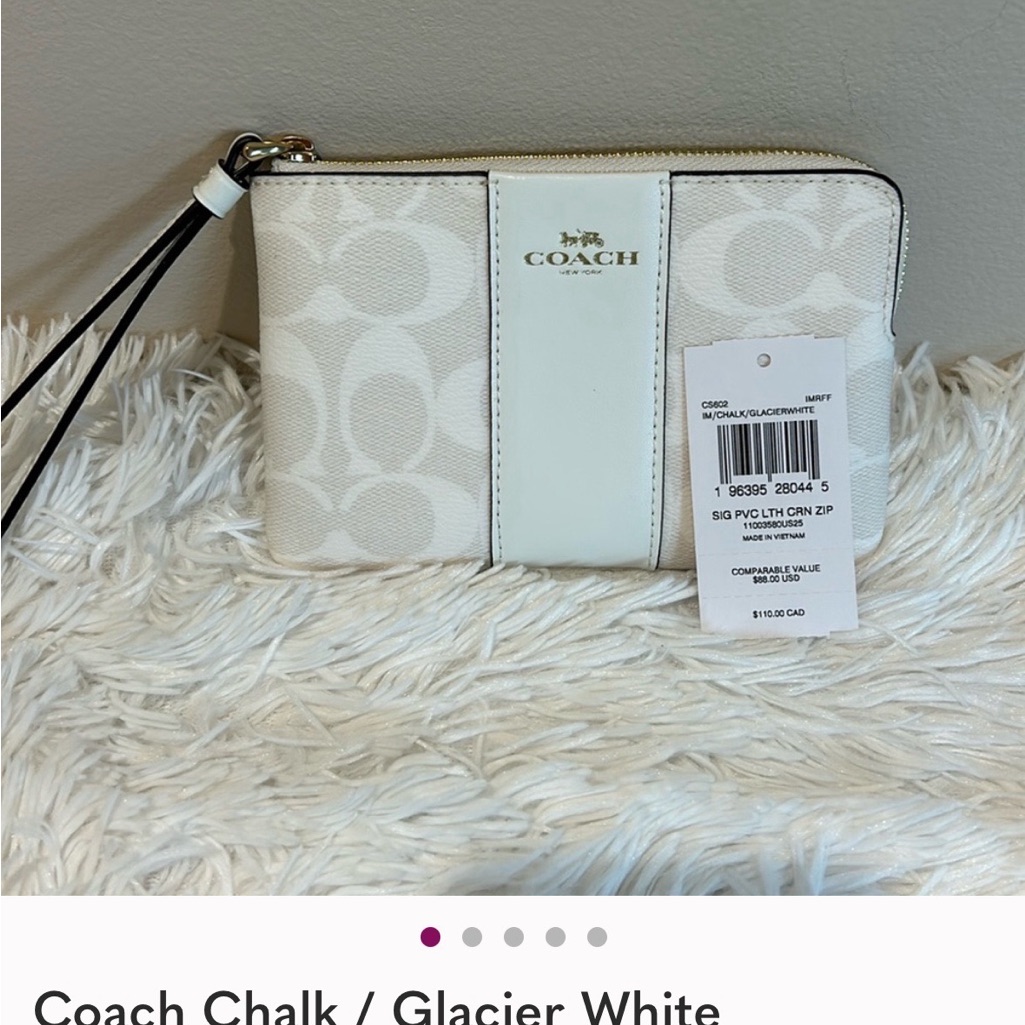 Coach Chalk And Glacier White Wristlet
